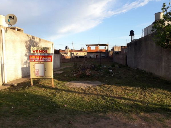 VENTA: DOS DEPARTAMENTOS CON AMPLIO LOTE EN QUILMES