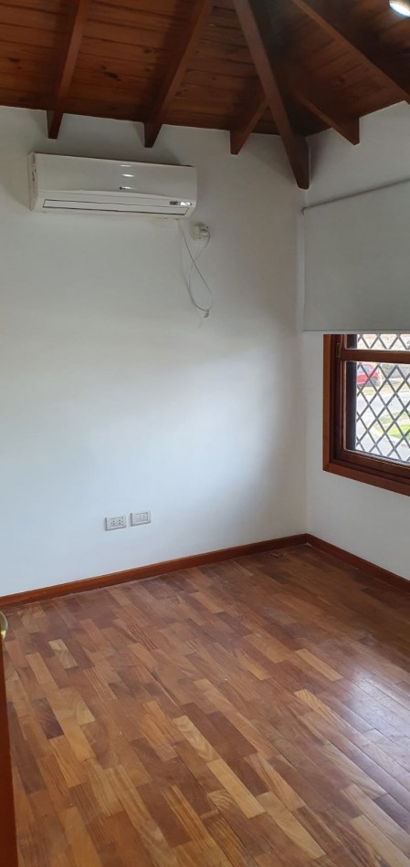 VENTA Casa 4 Ambientes 