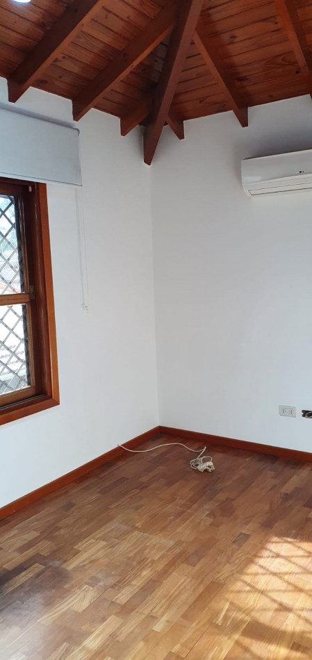 VENTA Casa 4 Ambientes 